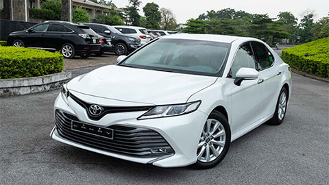 Toyota Camry D